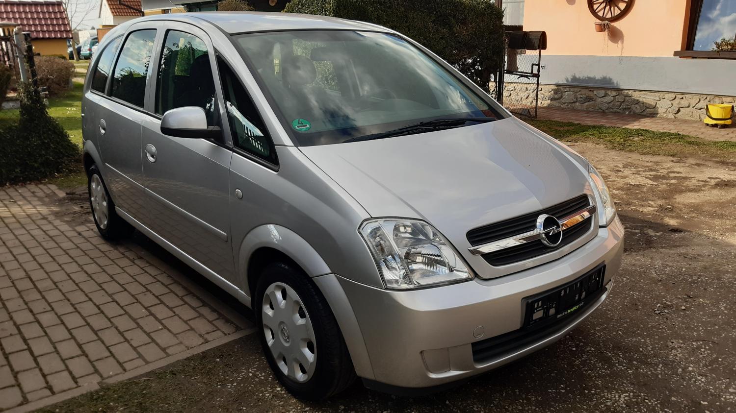 Opel Meriva 1.6 16V 74kw klima závěs