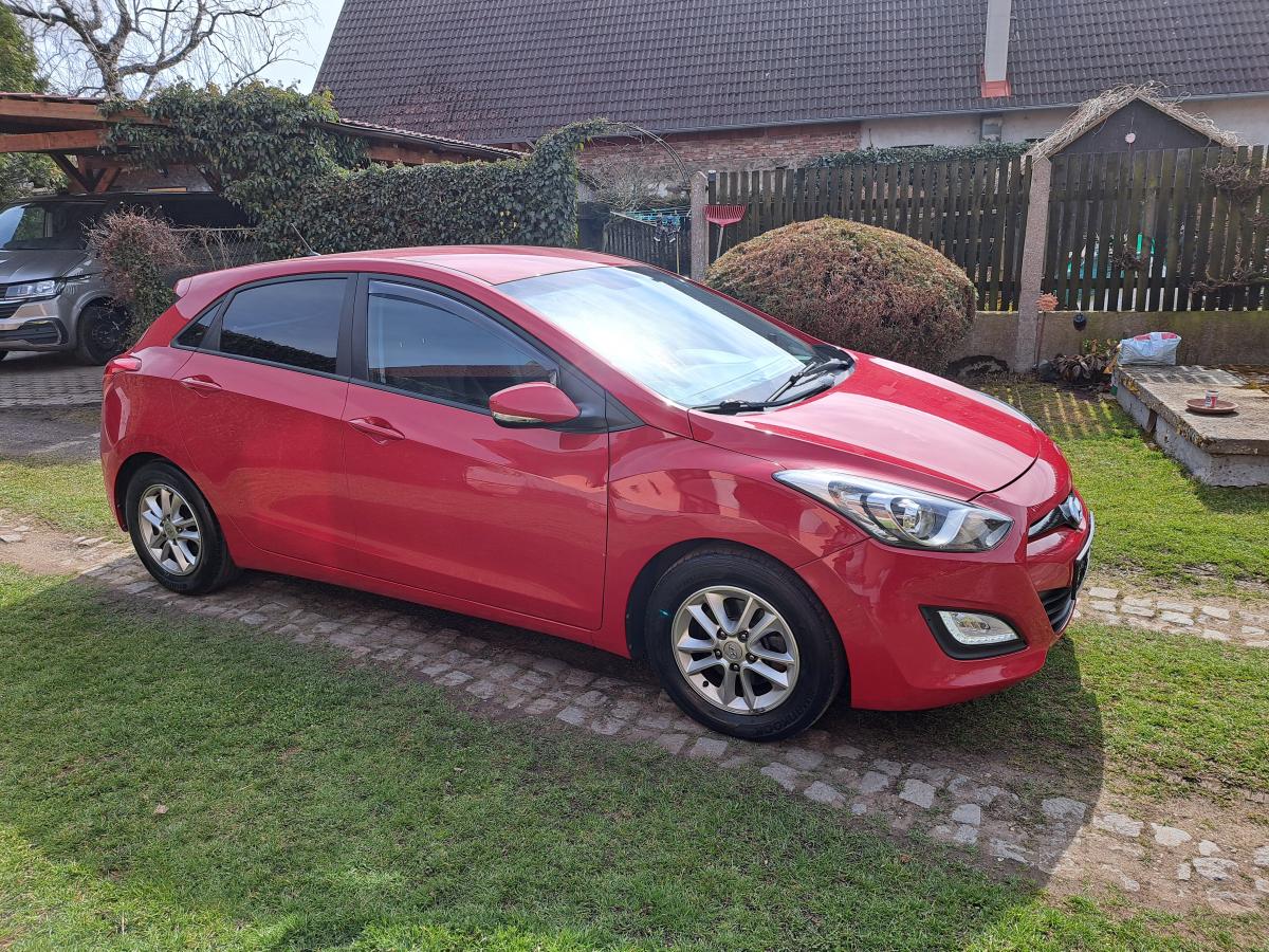 Hyundai i30 1.6i Trend