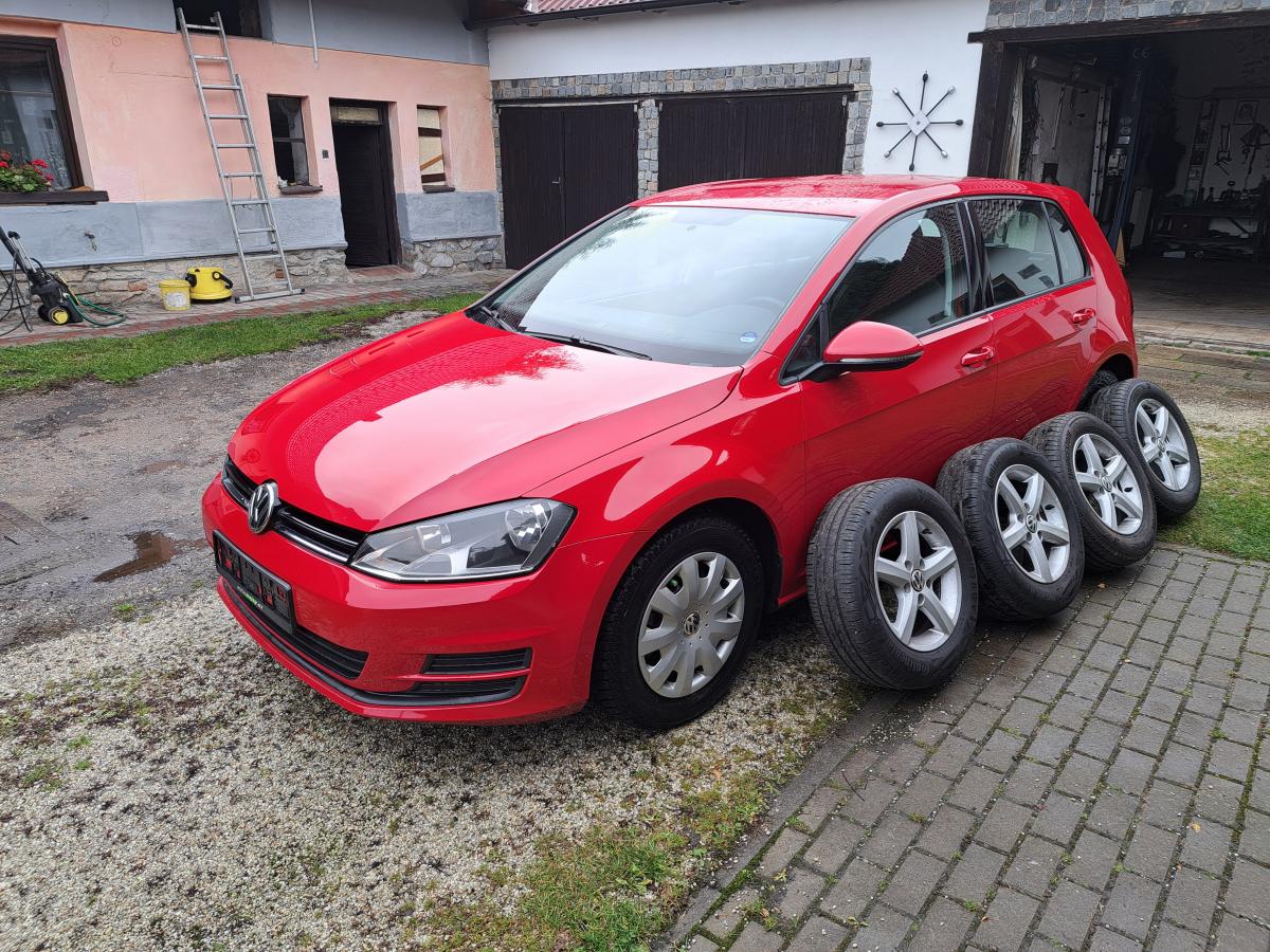 Volkswagen Golf VII 1.2tsi Trendline