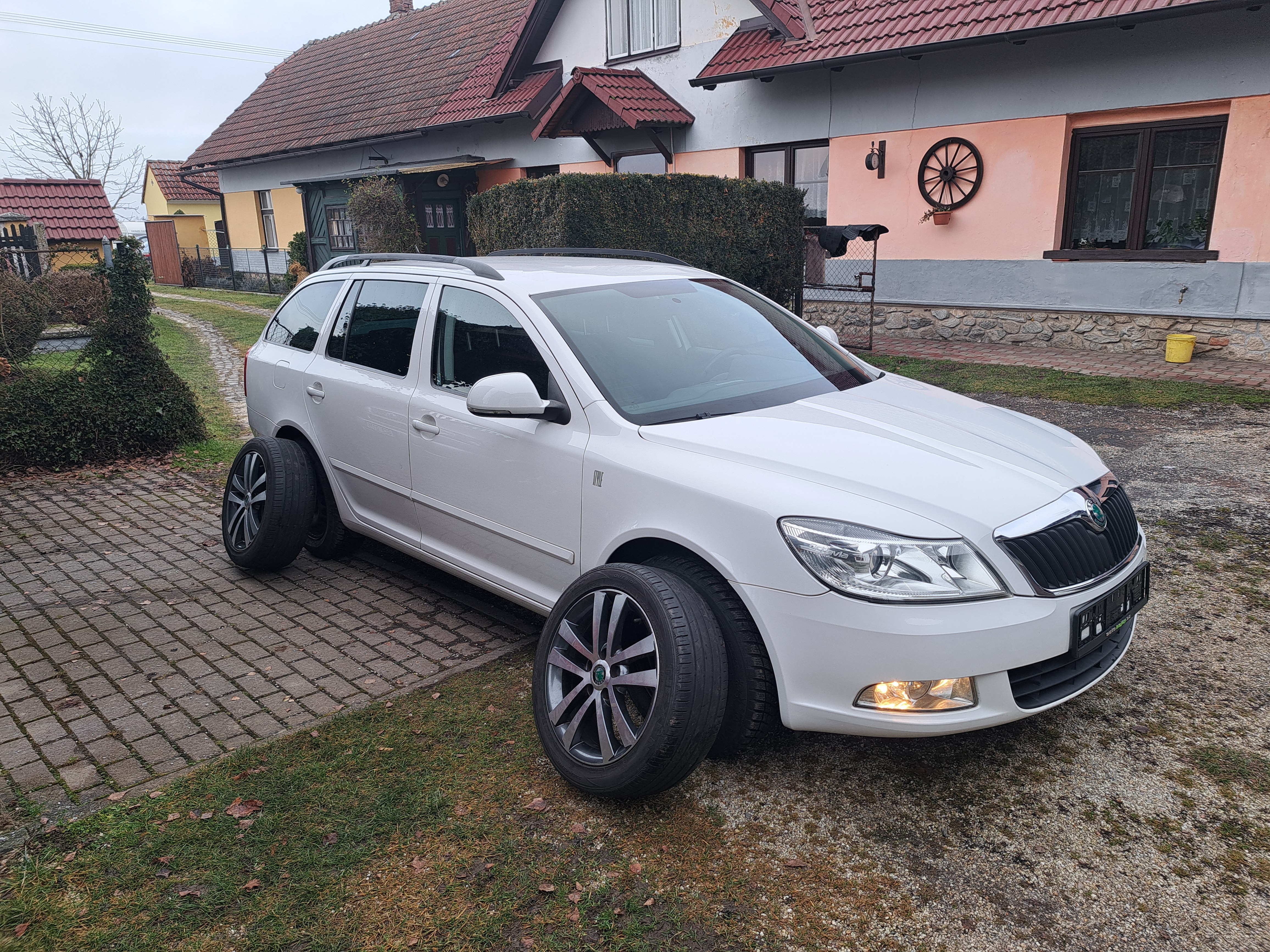 Škoda Octavia 1.2tsi 77kw STYLE