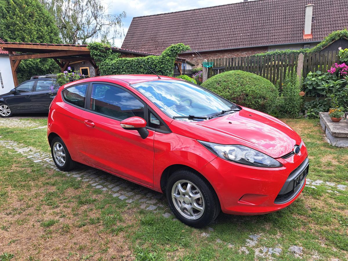 Ford fiesta 1.25i Duratec 2011
